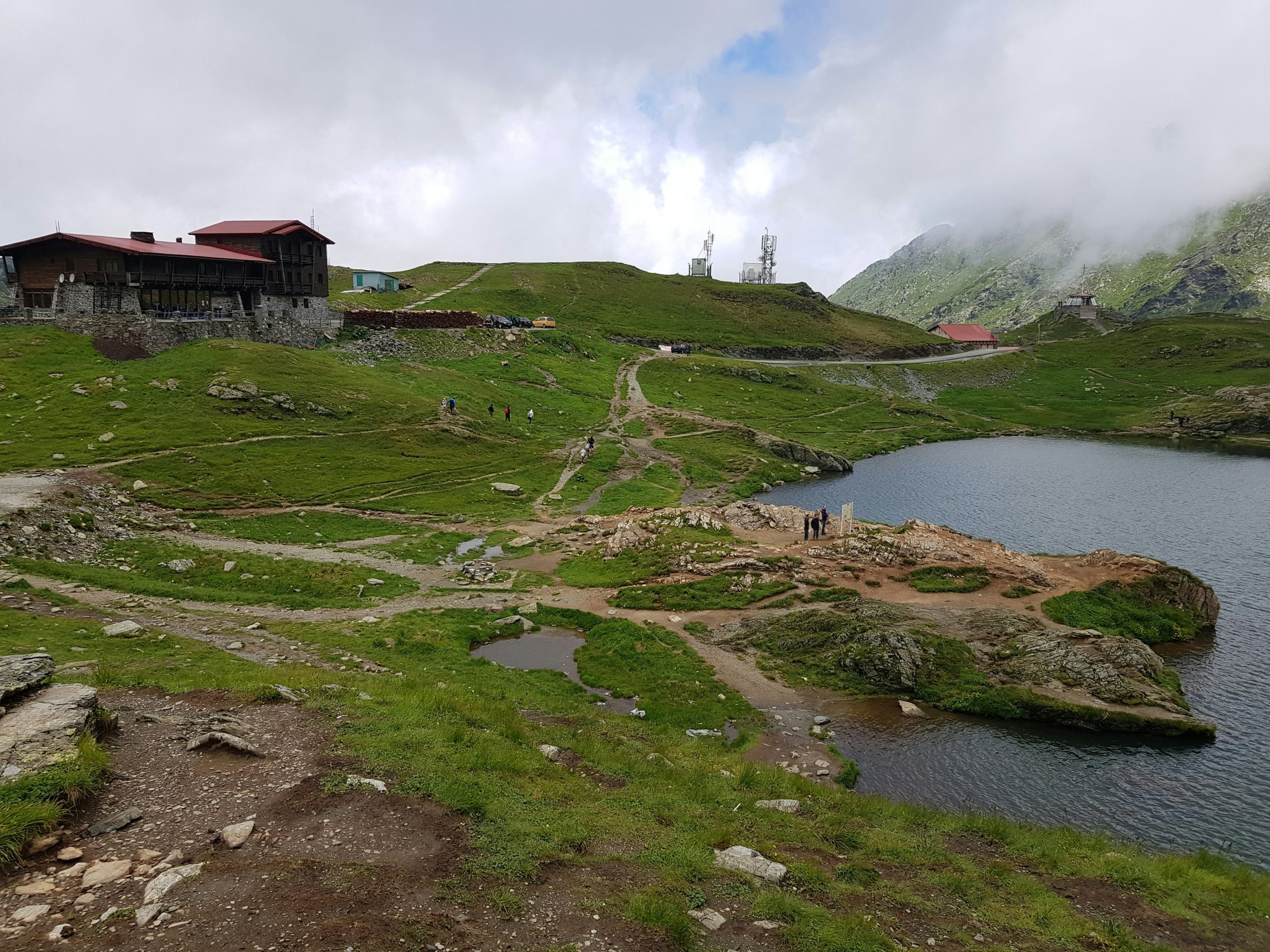 photo les carpates avec paysage