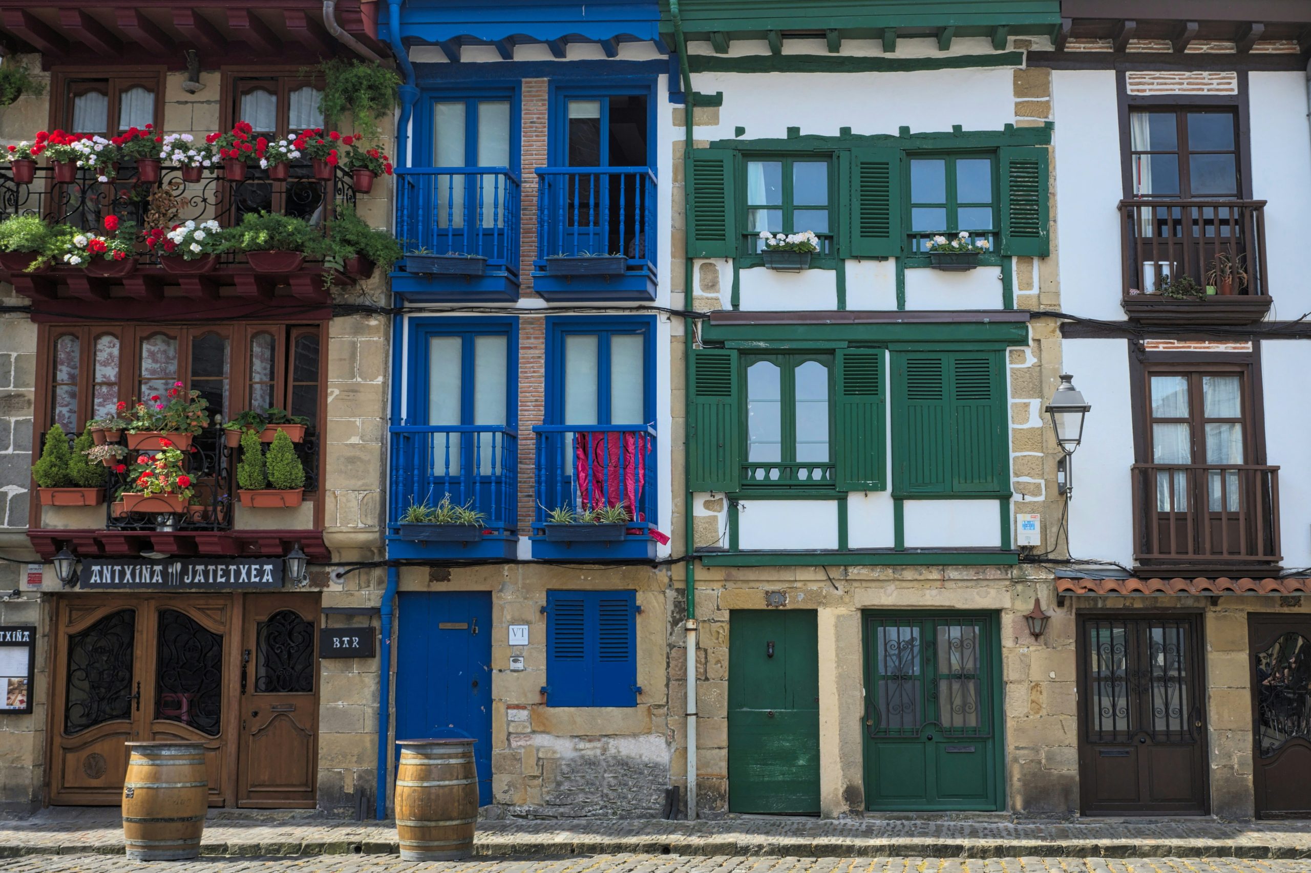 photo maison trad côte basque